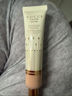 Gucci Glow Skin Tint - shade fair medium used 2x